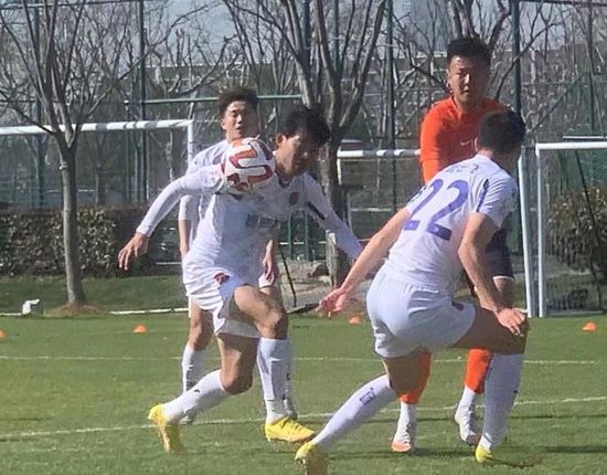 亚洲aav